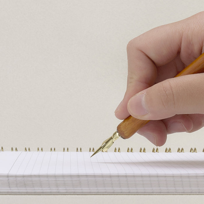 Writing demonstration using a dip nib from the Wearingeul dip nibs set.
