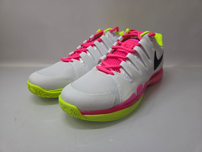 Nike White Zoom Vapor 9.5 Tour Tennis Shoes Women's Size 10