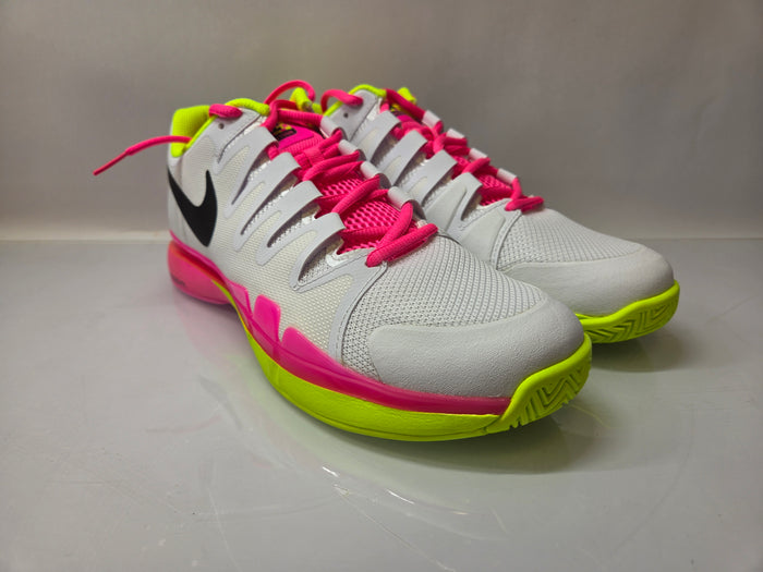 Nike White Zoom Vapor 9.5 Tour Tennis Shoes Women's Size 10