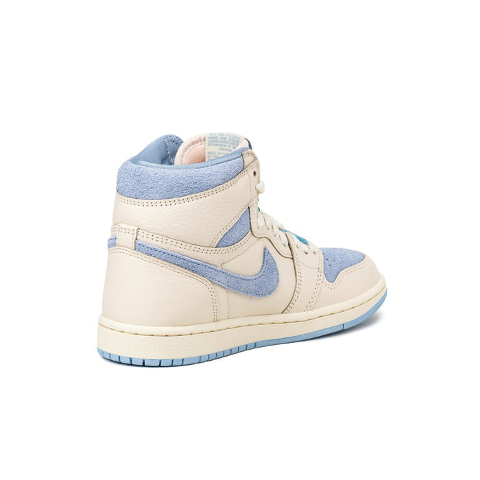 Nike Wmns Air Jordan 1 Retro High OG *Psychic Blue*