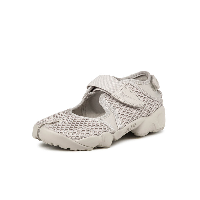 Nike	Wmns Air Rift