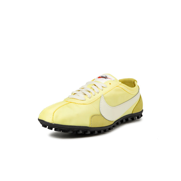 Nike Wmns Moon Shoe OG