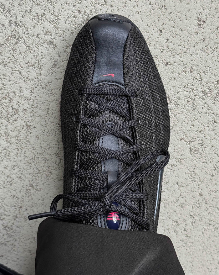 Nike Wmns Shox Z onfeet