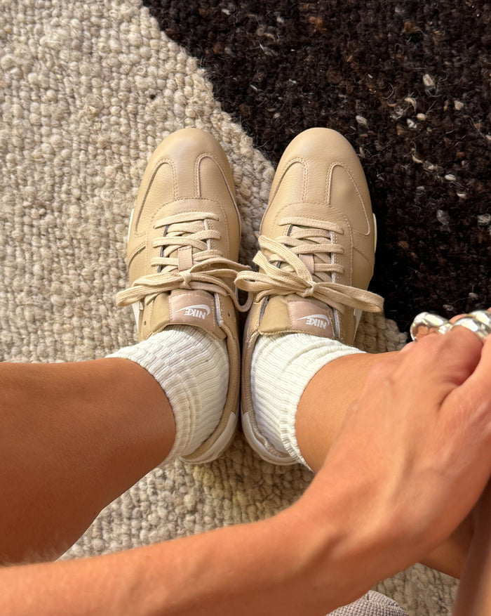 Nike Wmns Sprint Sister onfeet