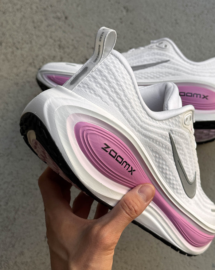 Nike Wmns Vomero Premium onfeet