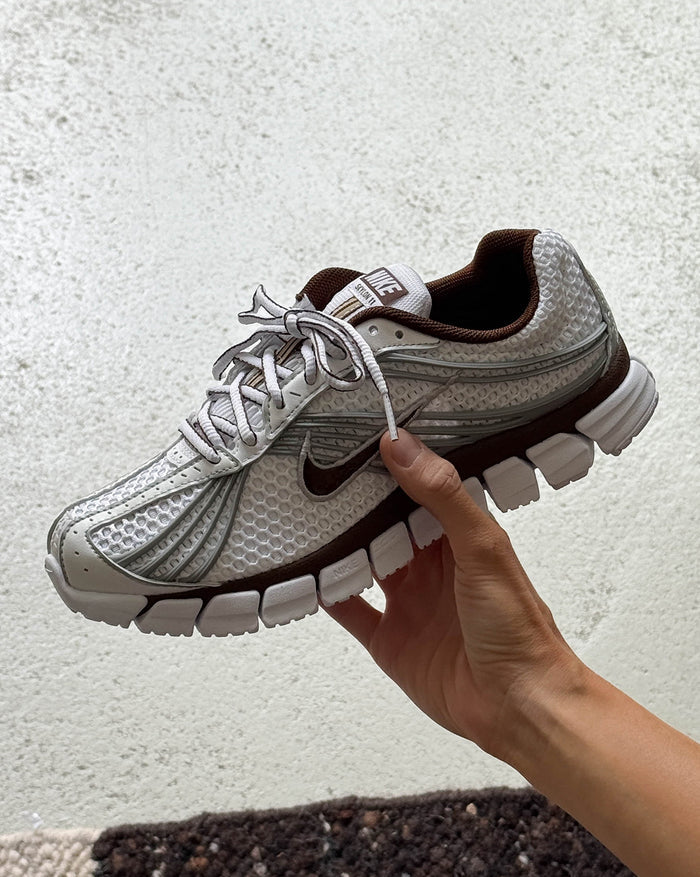 Nike Wmns Nike Zoom Skylon 11 onfeet