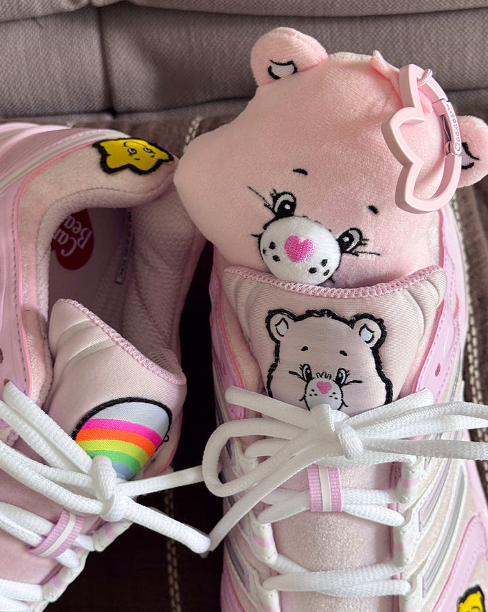 Adidas	x Care Bears Adistar Control 5 W onfeet