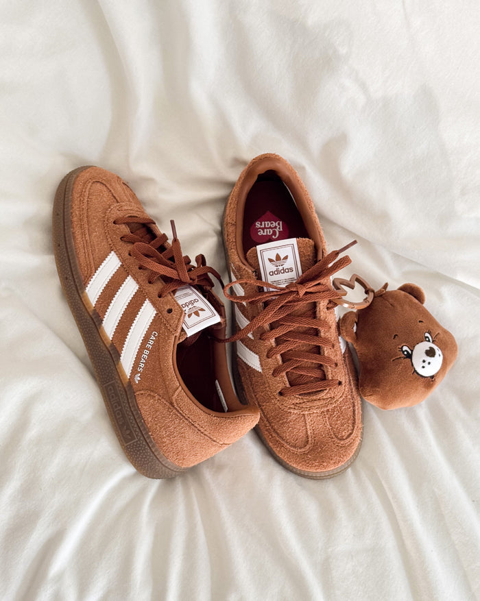 Adidas x Care Bears Handball Spezial W onfeet